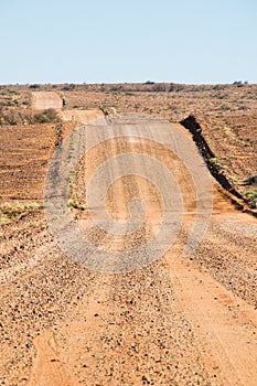Undulating gravel road, Oodnadatta Track