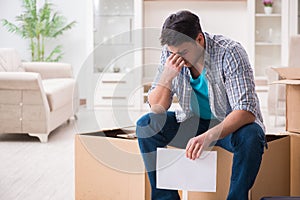 The unemployed man receiving foreclosure notice letter