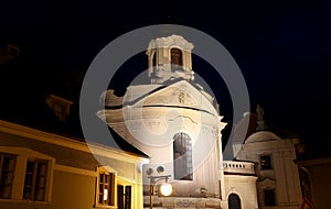 La ciudad punetazo por la noche checo 