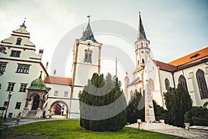 Místo světového dědictví UNESCO na Slovensku. Stará radnice a kostel sv. Jakuba v Levoči.