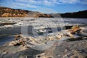 Unfrozen yellow river
