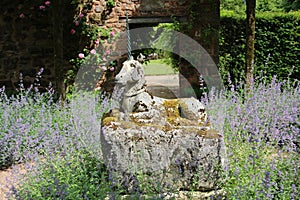 Unicorn Garden - Cothay Manor, Stawley, Somerset, UK