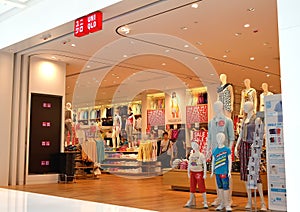 Uniqlo store