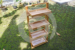 Unique folding shelves for selling products, home decorations, offices, cafes.