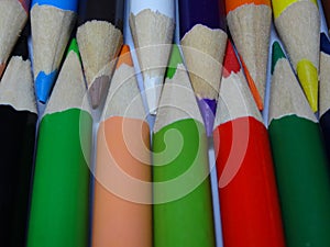 Unite colour pencils