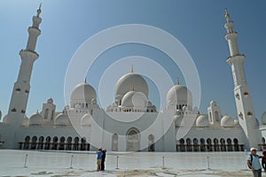 United Arab Emirates Abu Dhabi Mosque Abudhabi Sheikh Zayed Grand Mosque Center Architecture Design Islamic Moorish Style Dome