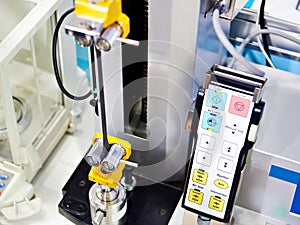 Universal testing machine