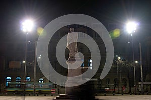 Universitate square statue