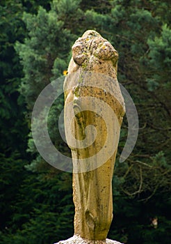 Unknown sculpture of horse head