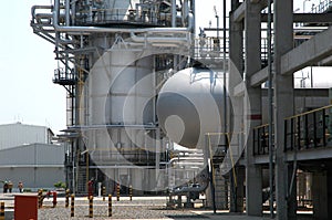 Unleaded Oil Refinenery