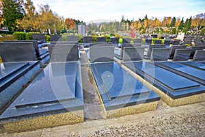 Unmarked and unnamed cemetary graves