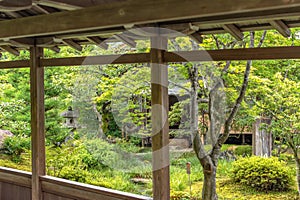 Uno de los Jardín interno de templo Tenryuji en kyoto, durante un día de verano