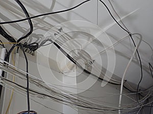 Unorganised wires on a building site