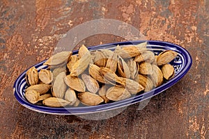 Unpeeled Almonds nuts