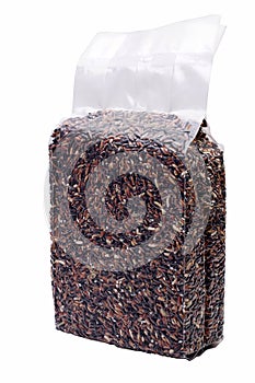 Unpolished rice in vacuum packaging