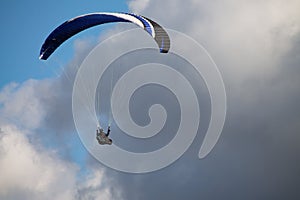 paragliding flight photo