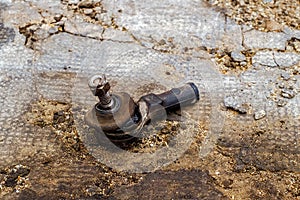 Unusable, worn out and rusty ball joint