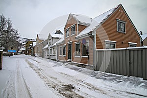 Upper bank street (norwegian: Ã¸vre bankegate)