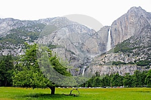 Upper and lower yosemite falls, Yosemite National Park