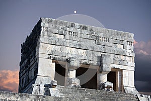 Upper temple of the jaguar