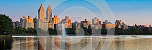 Upper West Side and Central Park. Jacqueline Kennedy Onassis Reservoir at dawn. New York City