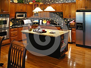 Upscale kitchen horizontal