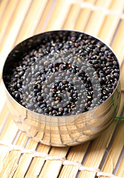 Urad whole lentil