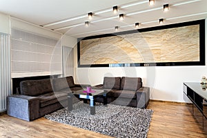 Urban apartment - Travertine in living room