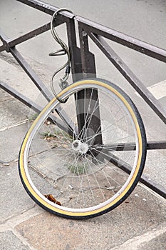 Urban crime - stole bike in Paris