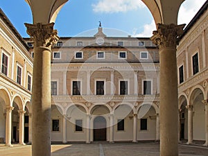 Urbino duke's palace courtyard
