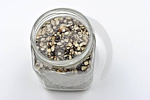 Urid dall chilka, dry split beans