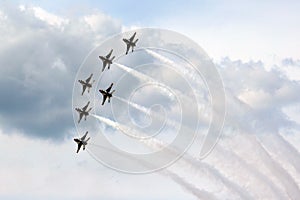 US Air Force Thunderbirds in formation