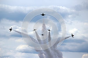 US Air Force Thunderbirds in formation