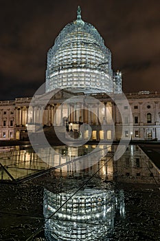 US Capitol Building at Night
