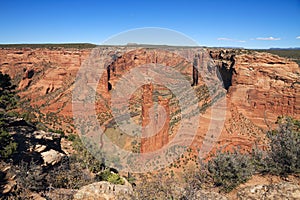 USA, Arizona/Canyon de Chelly: View into the Canyon with Spider Rock