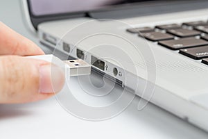 USB flash drive connect to computer photo