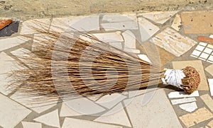 Use of the African broomstick