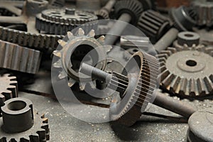 Used gearwheels with different sizes