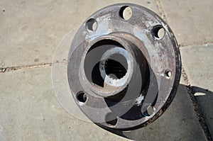 Used wheel hub for Daewoo Lanos photo