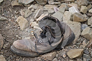 Used shoe - to die of old age