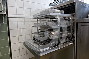 Surgical instruments are in a washing machine