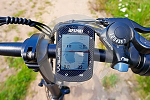 Using a bicycle computer. Bicycle computer for cycling