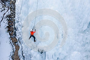 Using crampons for a foothold