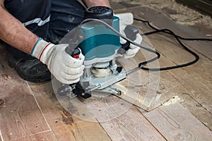 Using an electric router