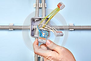 Using joining wire for connecting wires