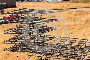 Using rebar at construction sites to reinforce reinforced concrete structures