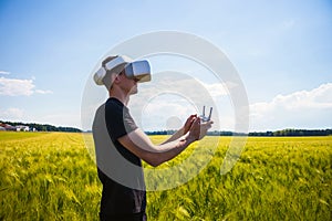 Using virtual reality glasses outside