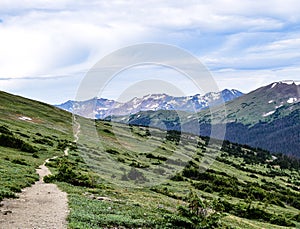 Ute Trail Beckons Hikers in Rocky Mountain National Park