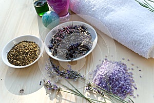 Utensils for aromatherapie with towel and lavende