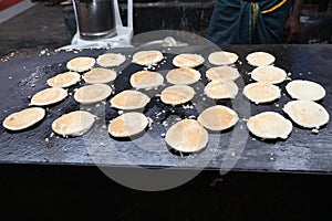 Uthappam/ Oothappam -South Indian breakfast